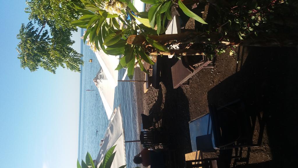 Warung Jemeluk & Home Stay Amed Kültér fotó